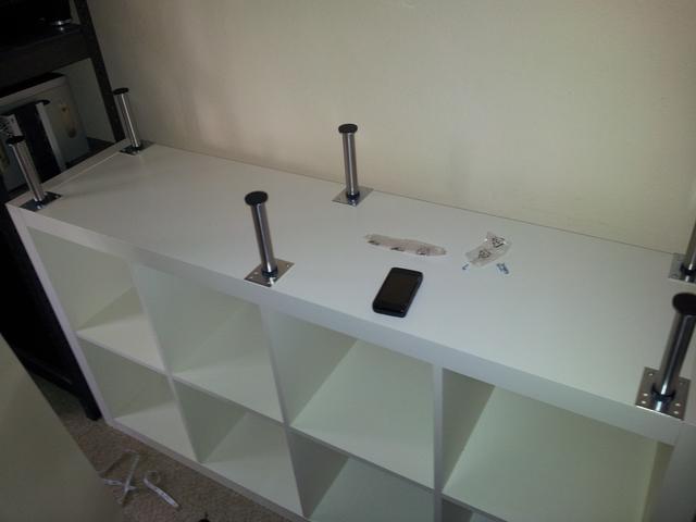 Montar una cabina de dj con muebles de ikea, con un aspecto ... Imagenes de mesas para muebles modernos ikea