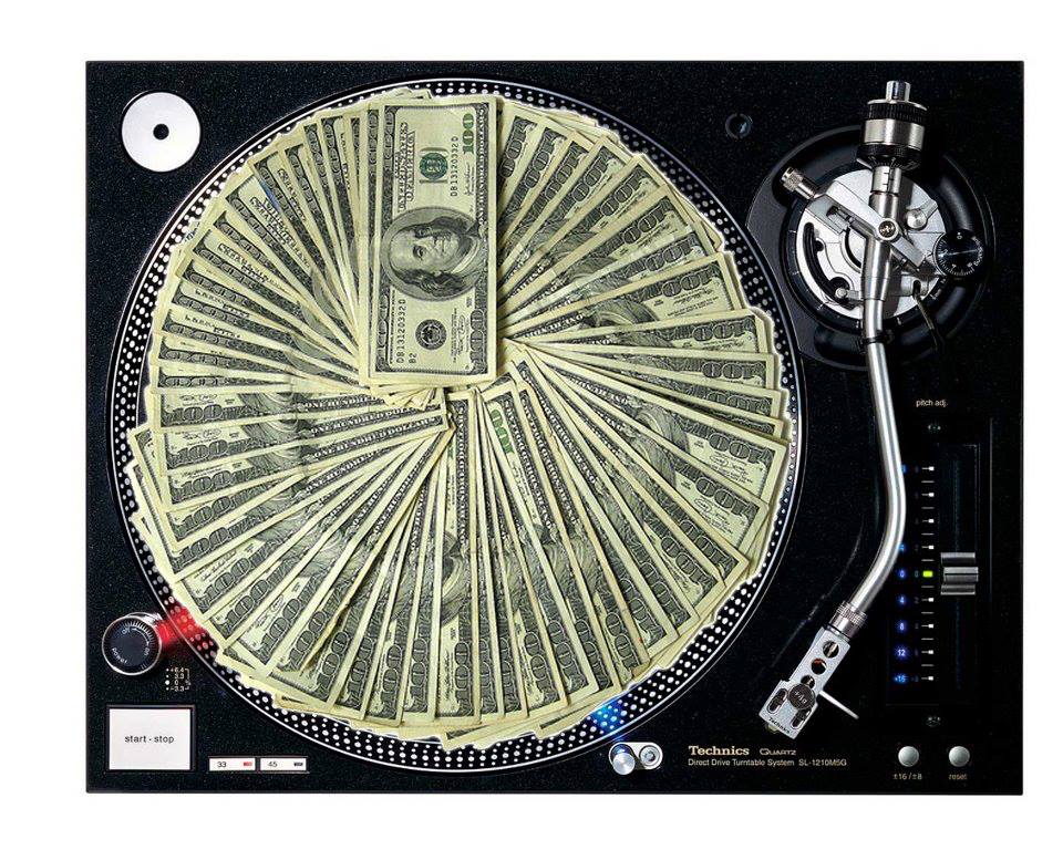 Jugar con contar por ejemplo Cinco razones por las cuales un DJ nunca jamás debe pinchar gratis. |  Makineros 90's | Web Oficial